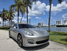 2010 Porsche Panamera 4dr Hatchback 4S