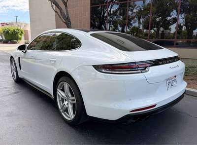 2017 Porsche Panamera - Panamera
