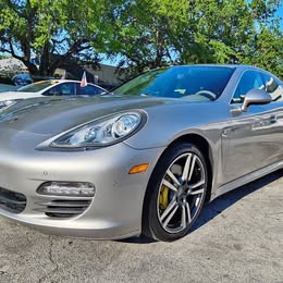 2013 Porsche PANAMERA HYBRYD