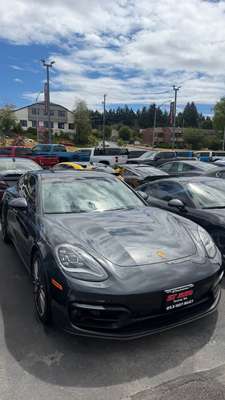 2023 Porsche Panamera - Platinum Edition