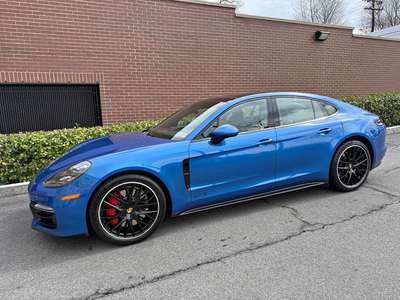 2019 Porsche Panamera - GTS Sedan 4D