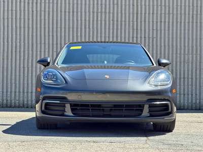 2018 Porsche Panamera Panamera