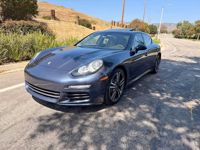 2014 Porsche Panamera - Platinum Edition Sedan 4D