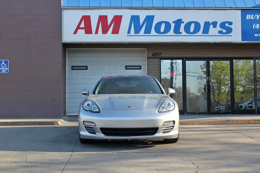 2012 Porsche Panamera