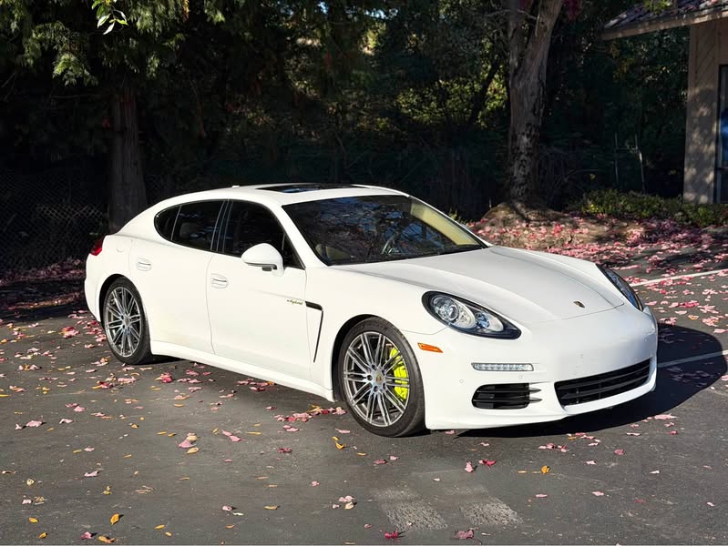 2015 Porsche Panamera - S E-Hybrid Sedan 4D