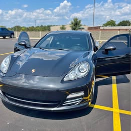 2011 Porsche Panamera 4