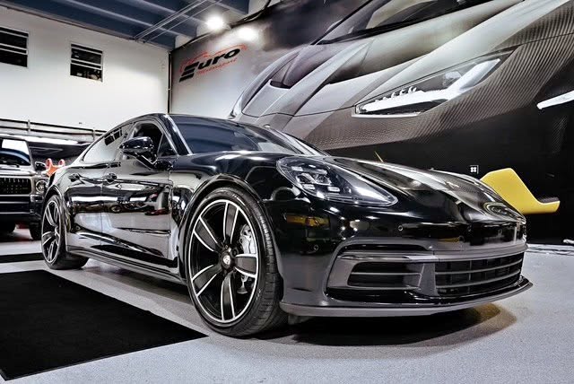 2020 Porsche Panamera
