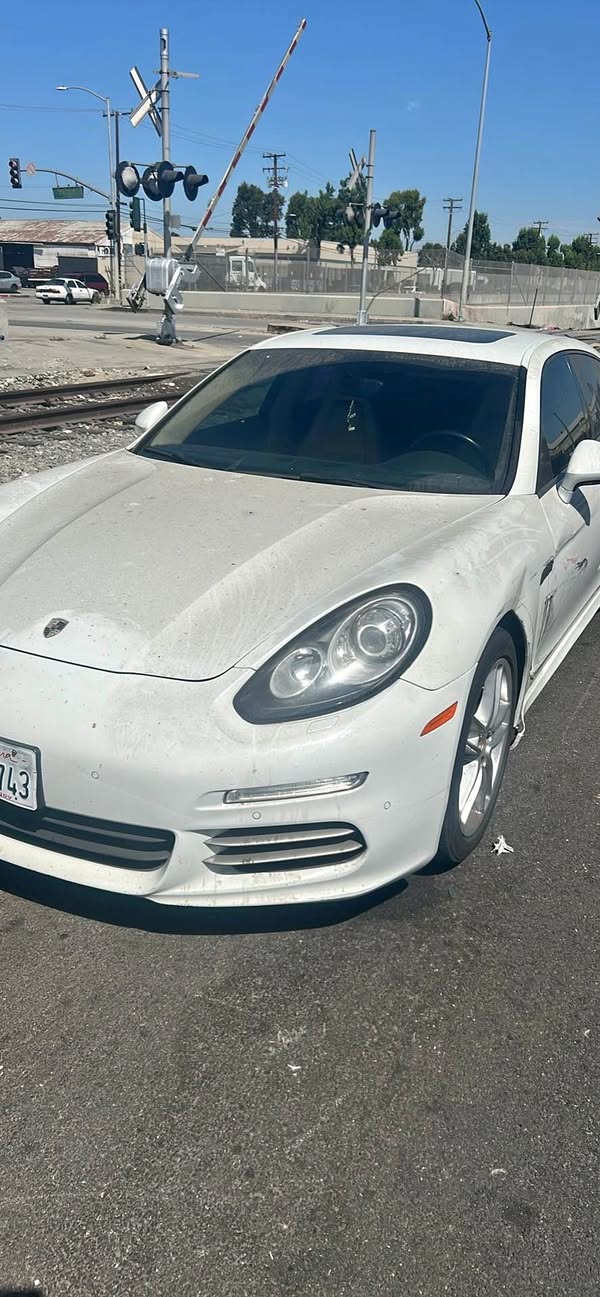 2016 Porsche Panamera - Edition Sedan 4D