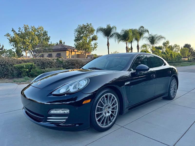 2012 Porsche Panamera - 4 Sedan 4D