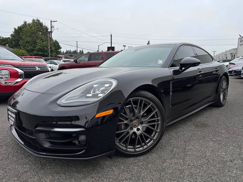 2023 Porsche Panamera - 4 Platinum Edition Sedan 4D