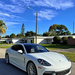 2018 Porsche Panamera