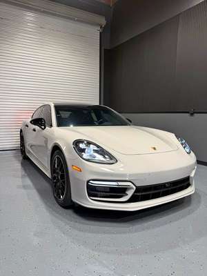 2022 Porsche Panamera - Platinum Edition Sedan 4D