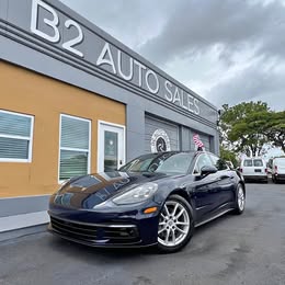 2018 Porsche PANAMERA 4S