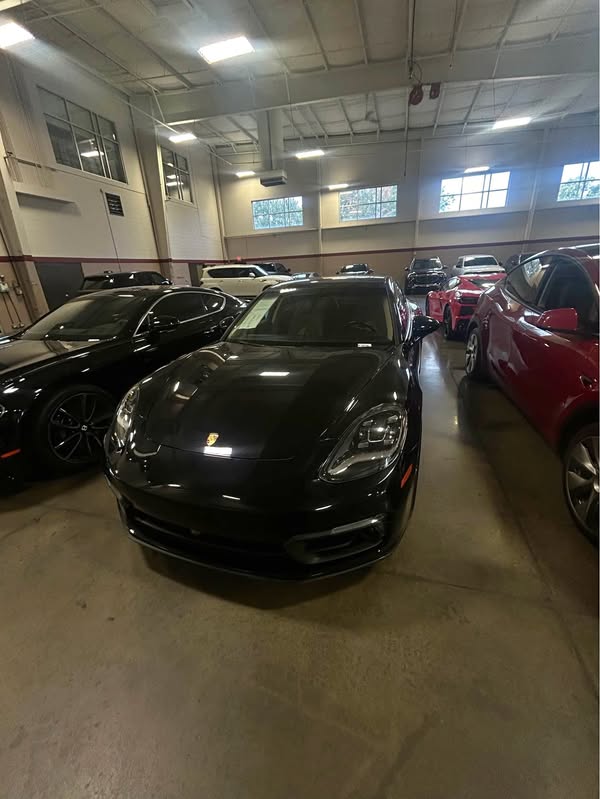 2023 Porsche Panamera - Platinum Edition Sedan 4D