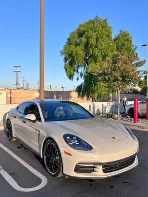 2019 Porsche Panamera - Sedan 4D