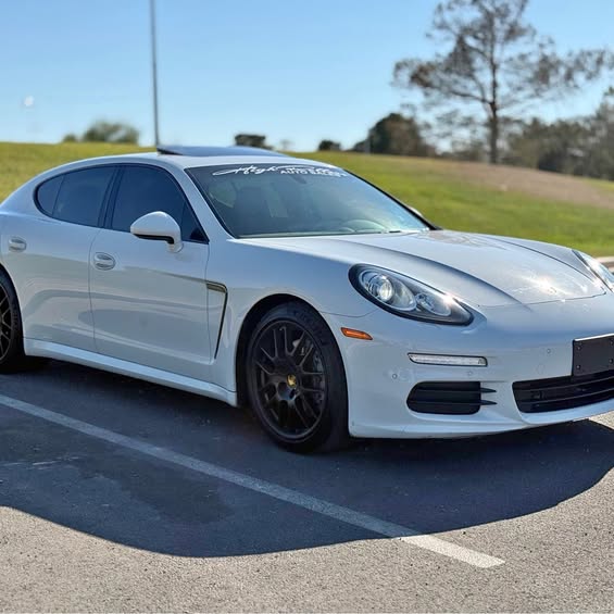 2016 Porsche Panamera - 4 Sedan 4D