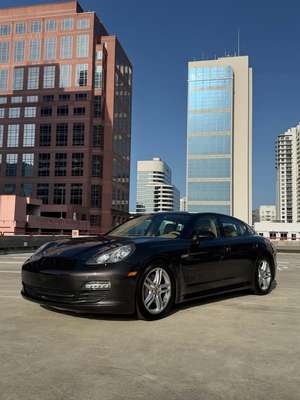 2012 Porsche Panamera 4 Platinum Edition Sedan 4D