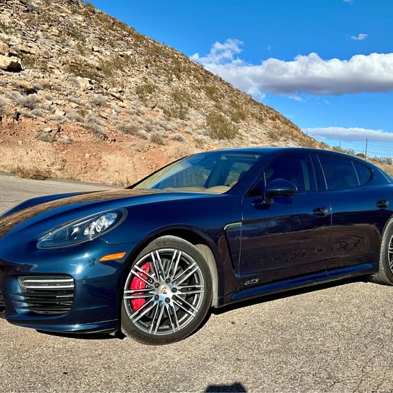 2015 Porsche Panamera - GTS Sedan 4D