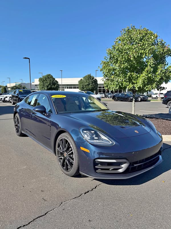 2022 Porsche Panamera - 4 Sedan 4D