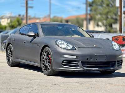 2014 Porsche Panamera - Sedan 4D