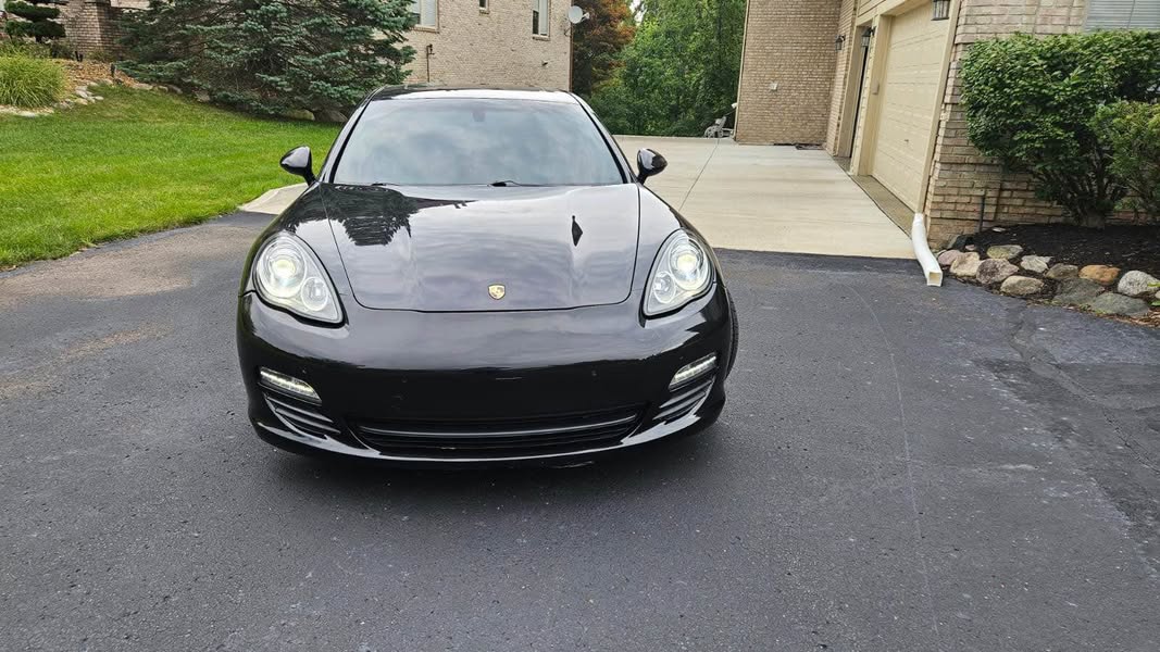 2011 Porsche Panamera