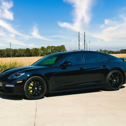 2019 Porsche Panamera Turbo S E Hybrid