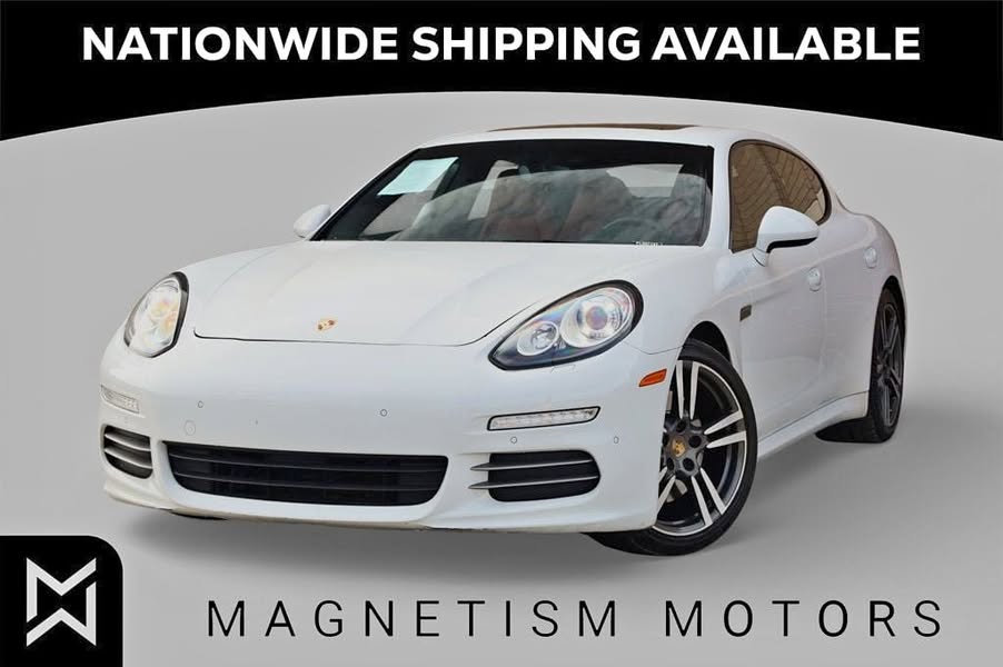 2015 Porsche Panamera 4 Hatchback
