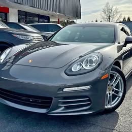 2016 Porsche Panamera 4 Edition