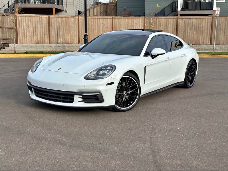 2018 Porsche Panamera