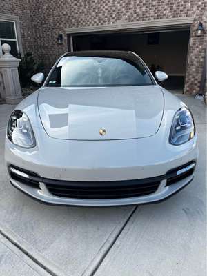 2018 Porsche Panamera Panamera