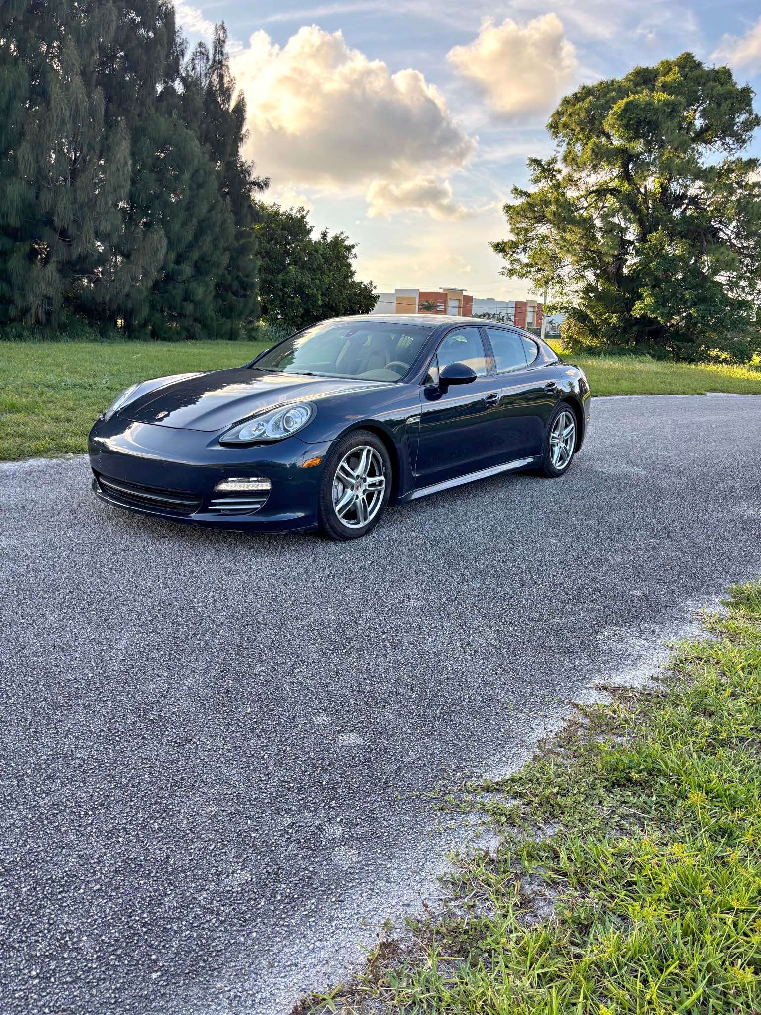 2012 Porsche Panamera - 4S Sport Turismo Sedan 4D