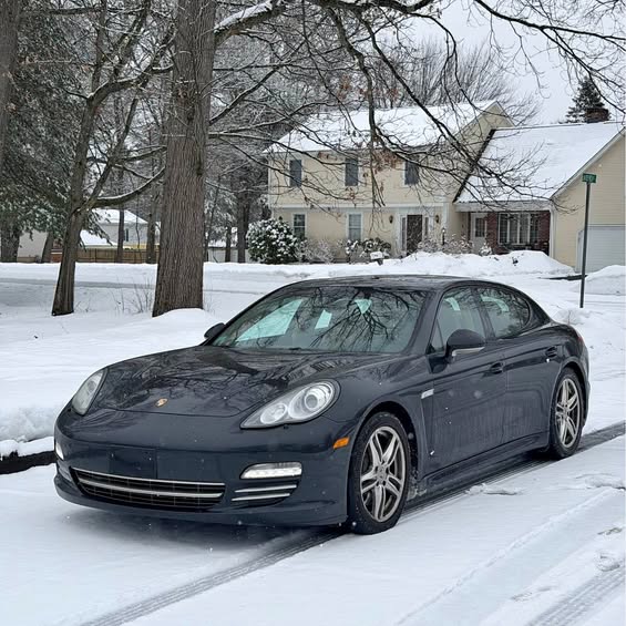 2013 Porsche Panamera - Porsche Panamera