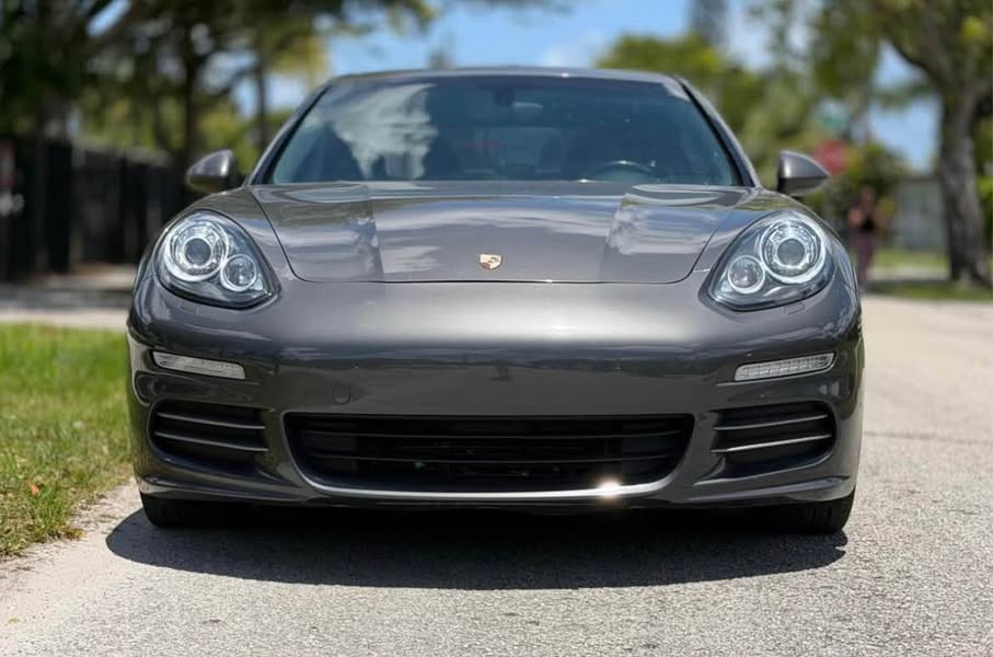 2016 Porsche Panamera - 4 Edition Sedan 4D