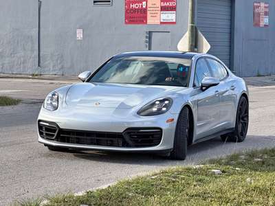 2018 Porsche Panamera - 4 Platinum Edition Sedan 4D