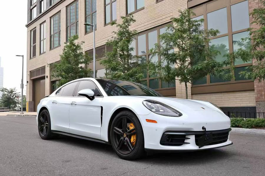 2018 Porsche Panamera - 4 Sedan 4D
