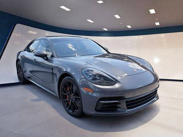 2017 Porsche Panamera