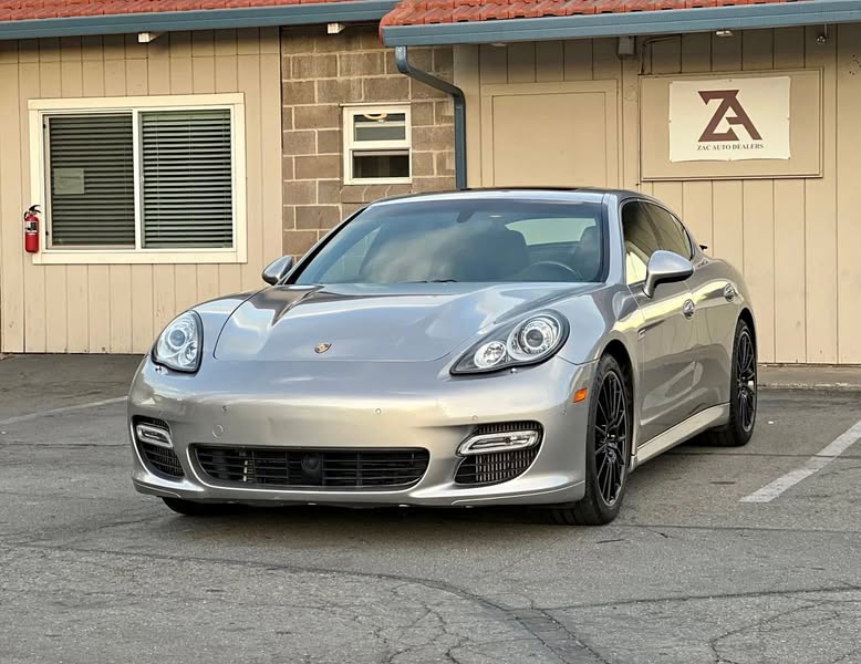 2011 Porsche Panamera