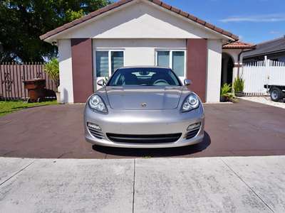 2013 Porsche Panamera - Sedan 4D