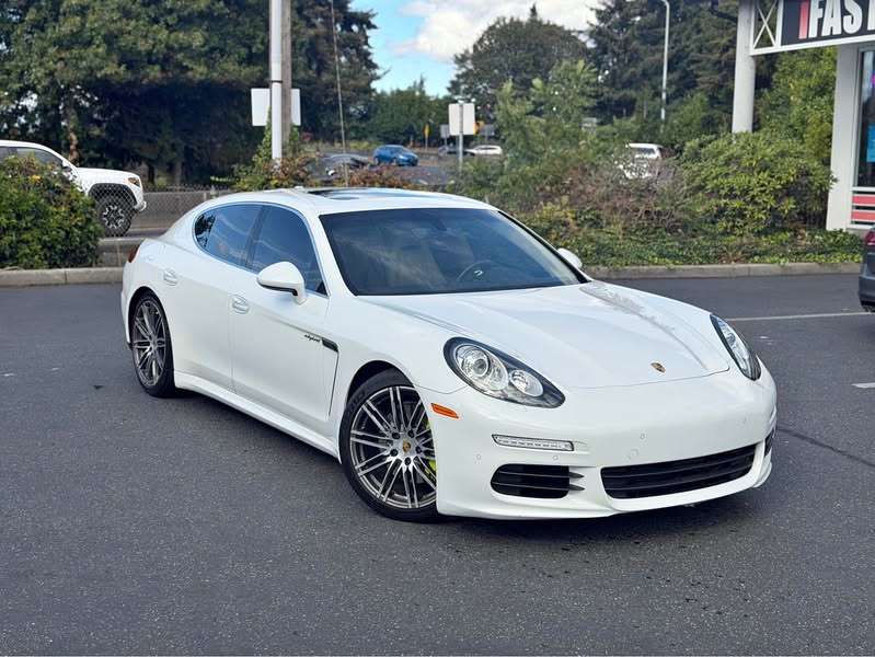 2015 Porsche Panamera - S E-Hybrid Sedan 4D
