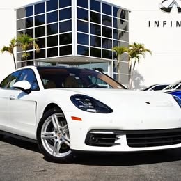 2020 Porsche Panamera