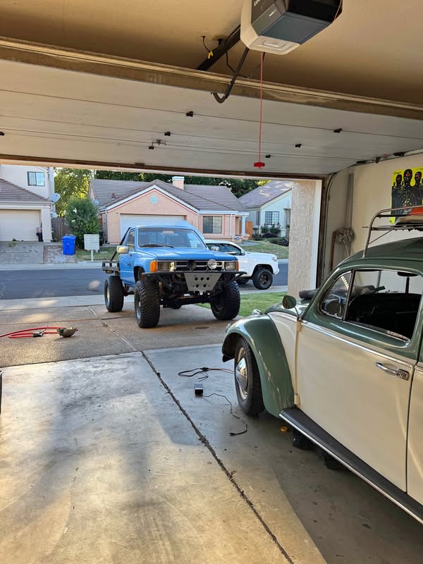 1983 Toyota Pickup  - Blue