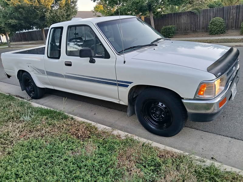 1994 Toyota Xtra Cab - DX Pickup