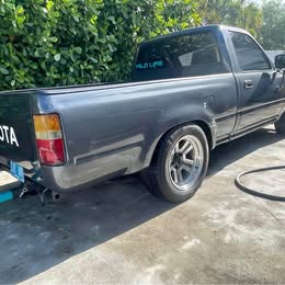 1989 Toyota pickup 2wd