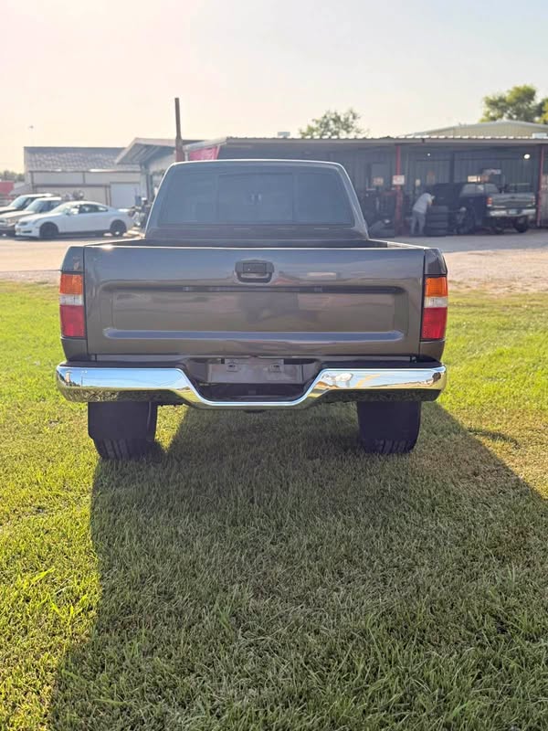 1989 Toyota Xtra Cab - Delxue Pickup