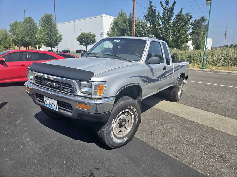 1990 Toyota Xtra Cab - SR5 Pickup