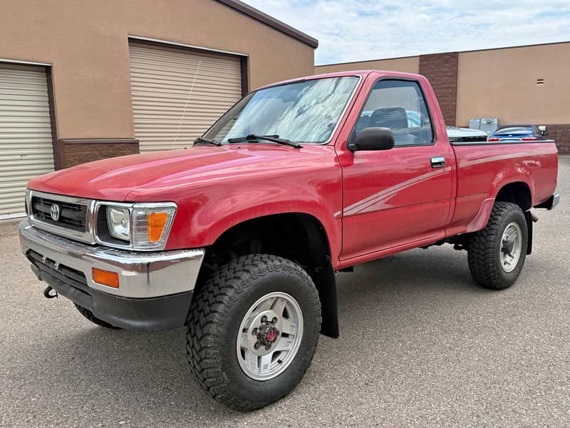 1994 Toyota pickup dx 4x4 - DX