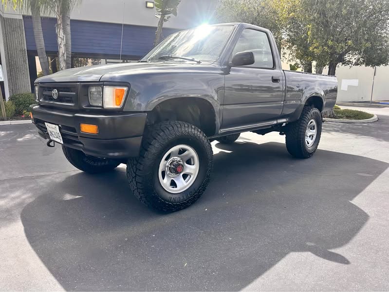 1992 Toyota Pickup  - 4WD
