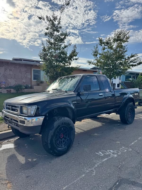 1989 Toyota Xtra Cab - DX Pickup