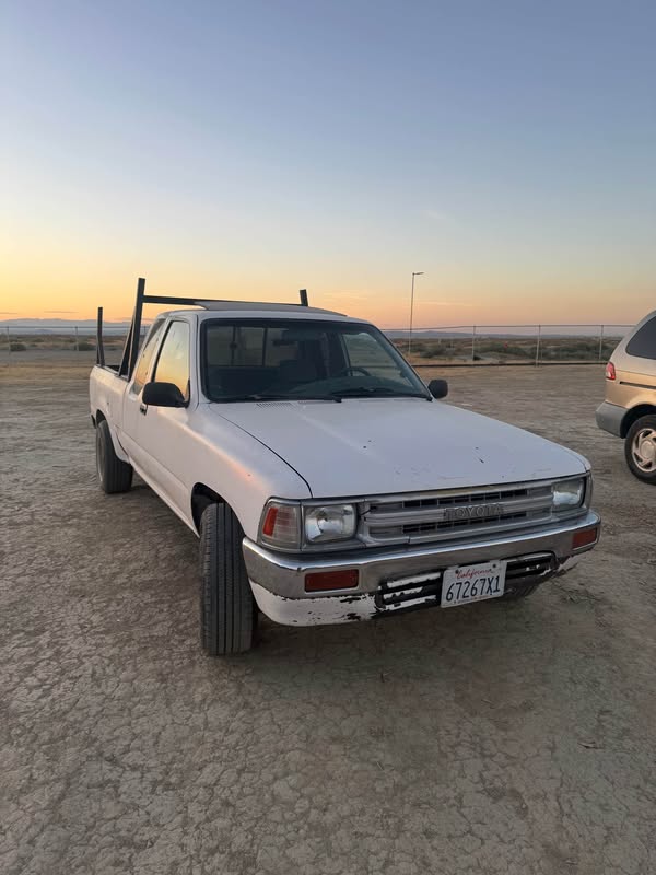 1990 Toyota pickup