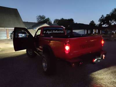 1989 Toyota pickup 22r - 22R